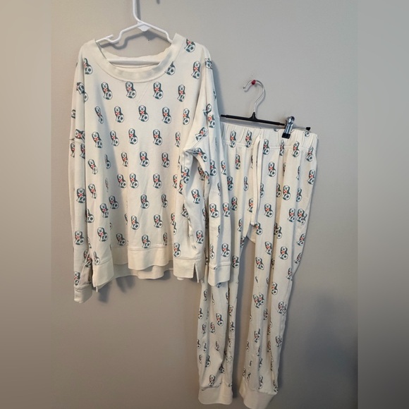 The Beaufort Bonnet Company Other - The Beaufort Bonnet Company Cream Pajamas with Dog Print